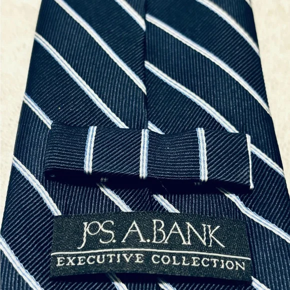 Jos. A. Bank Navy Tie with White Pinstripes - Picture 4 of 4